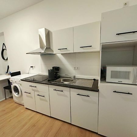 2 Schlafenzimmer Waschmaschine Eller Düsseldorf Eksteriør billede