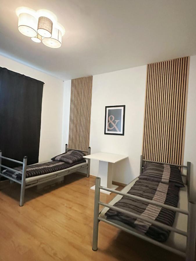 2 Schlafenzimmer Waschmaschine Eller Düsseldorf Eksteriør billede
