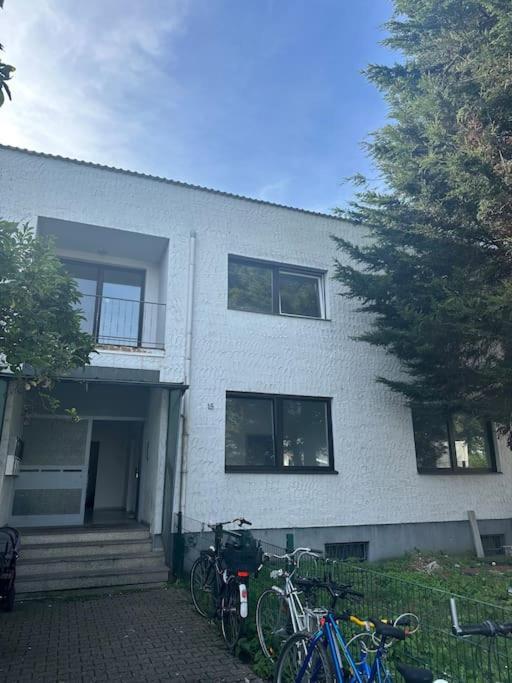2 Schlafenzimmer Waschmaschine Eller Düsseldorf Eksteriør billede