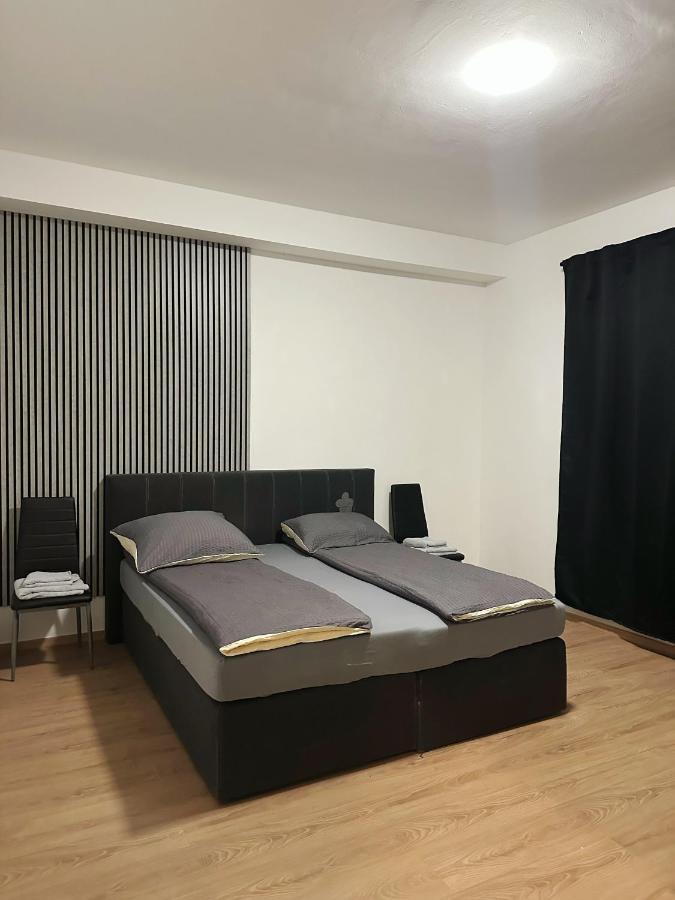 2 Schlafenzimmer Waschmaschine Eller Düsseldorf Eksteriør billede